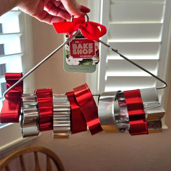 👀50% OFF🍪🥠NWT‼️ The Bake Shop by Masterclass 10-piece Cookie Cutter Set - Picture 3 of 7